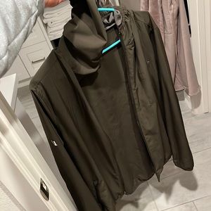 Vuori outdoor trainer shell